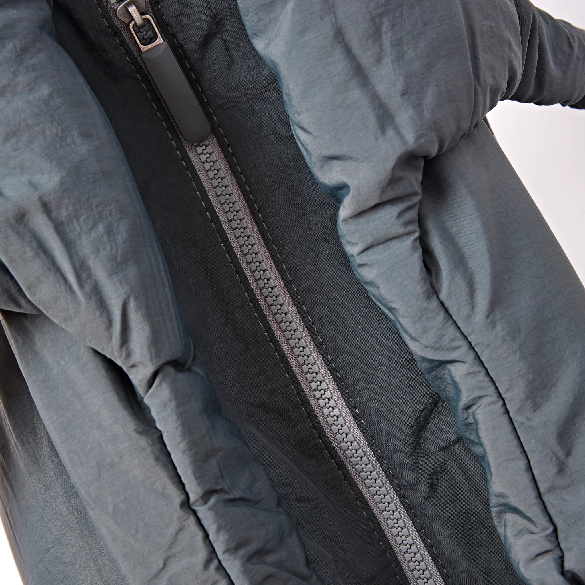 Roka Oxford Raven Recycled Taslon Shoulder Bag, zip detail.