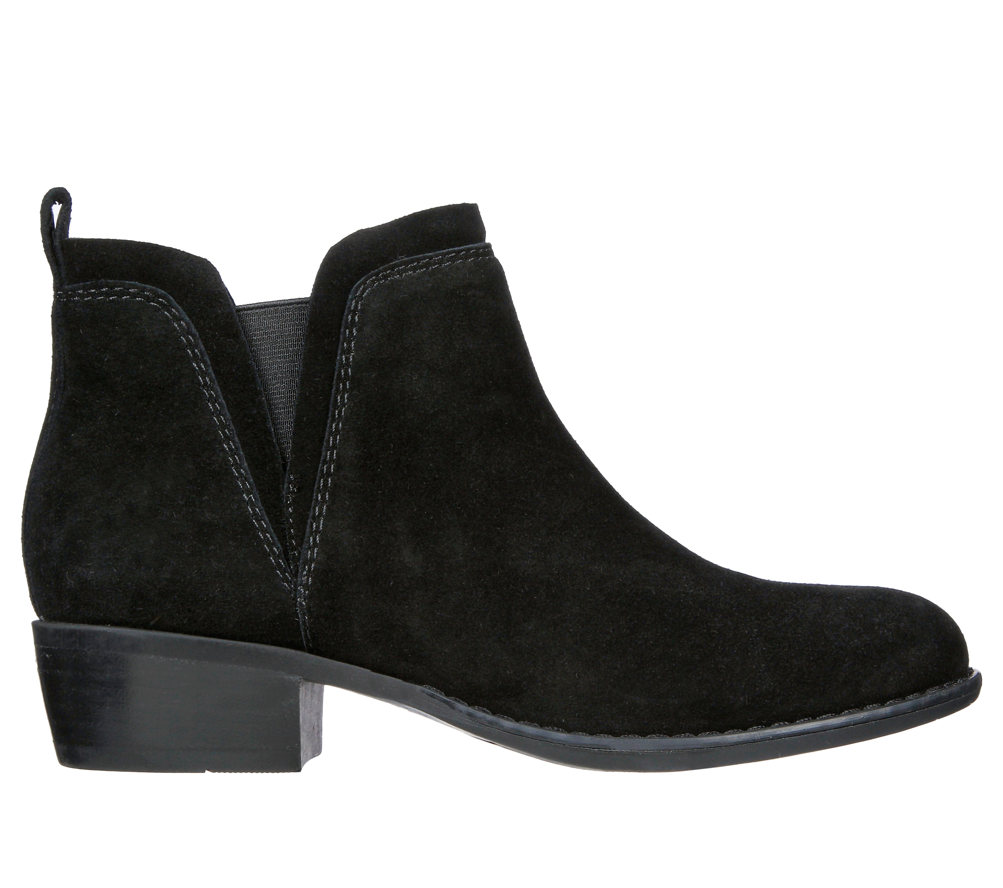 Skechers 167553 Texas - Rodeo Night Ladies Black Leather Ankle Boots, front three-quarter view.