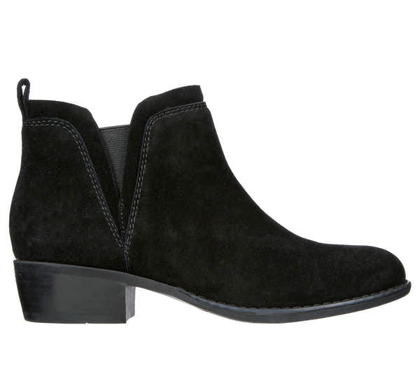 Skechers 167553 Texas - Rodeo Night Ladies Black Leather Ankle Boots, front three-quarter view.