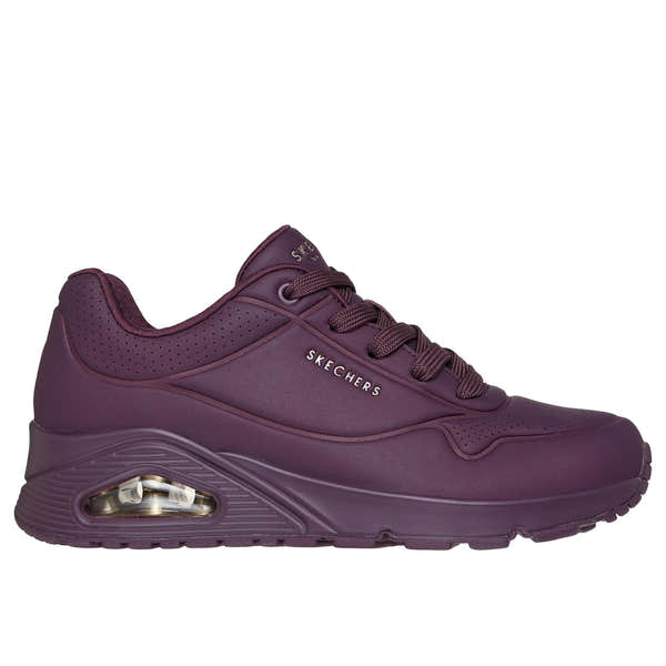 Skechers 73690 Uno - Stand On Air Ladies Wine Lace Up Trainers, front three-quarter view.