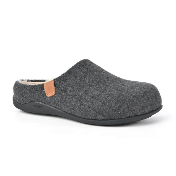 Strive Copenhagen II grey slipper, three-quarter view showing the felt upper and low back