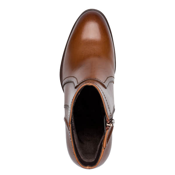 Top view of the cognac Tamaris ankle boot showing the almond toe, opening and side zip.