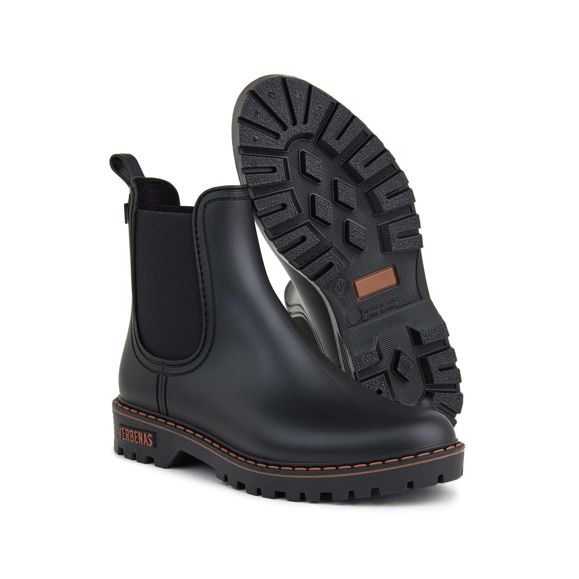 Verbenas Gaudi Countryside women's Black Waterproof Chelsea Boots, sole tread view.