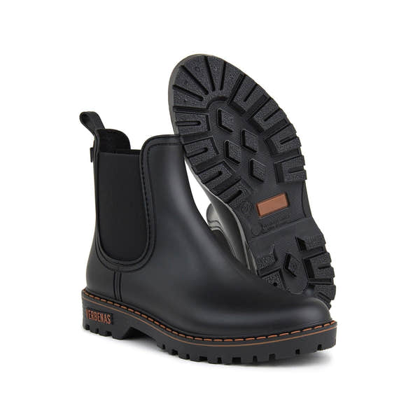 Verbenas Gaudi Countryside women's Black Waterproof Chelsea Boots, sole tread view.