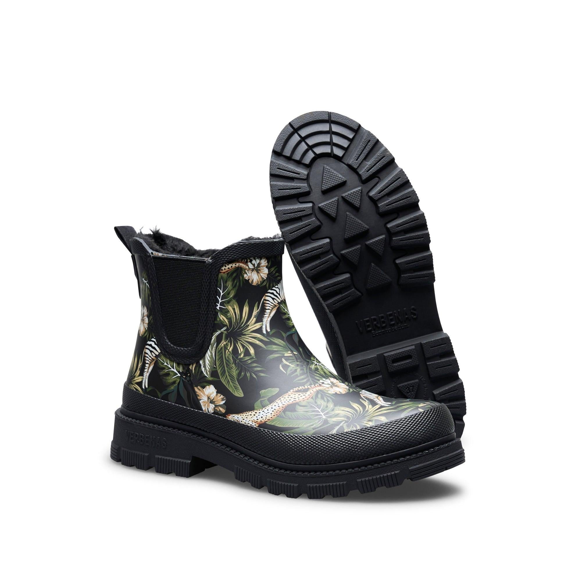 Verbenas Lua Fur Lined women's Black Jungle Print Waterproof Chelsea Boots, sole tread view.