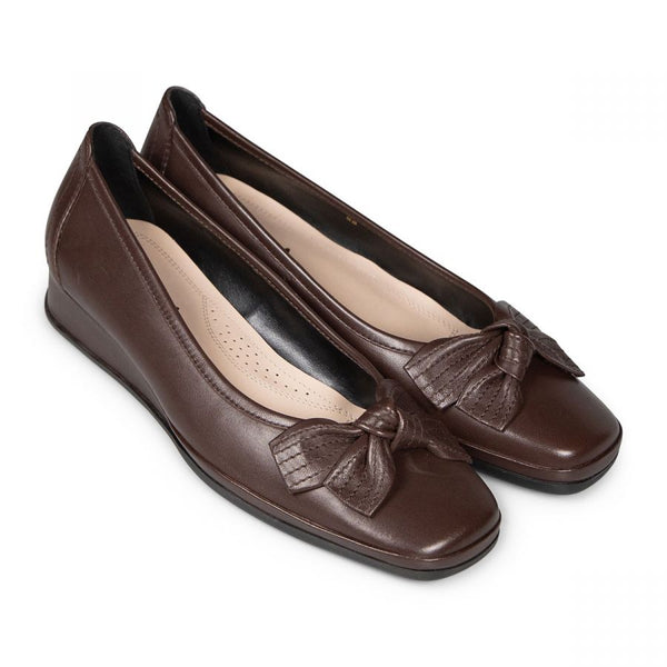 Van Dal Barbados II 0119 Ladies 2901 Conker Leather Low Wedge Shoe