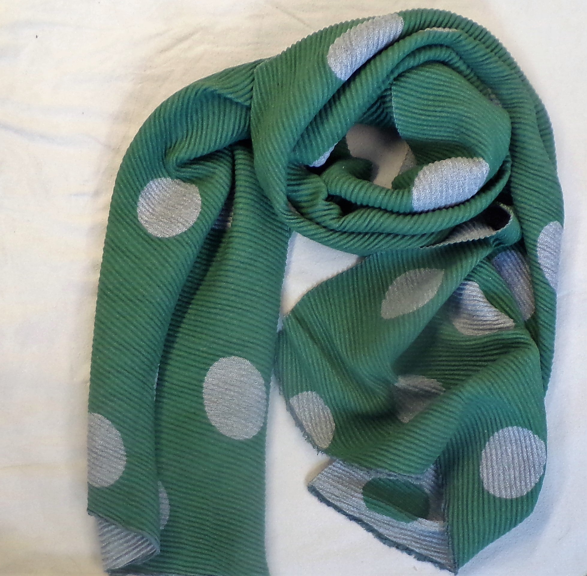 Jess & Lou SW511 Super Waffle Ladies Green And Grey Reversible Large Spot Scarf